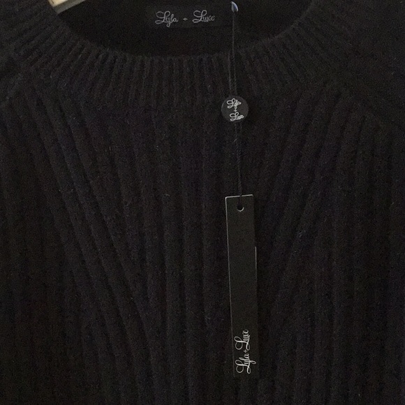Lyla + Luxe Ribbed Sweater, NWT - Picture 3 of 10